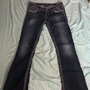 Buckle Jeans